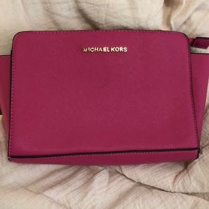 Authentic Michael kors clutch or shoulder bag